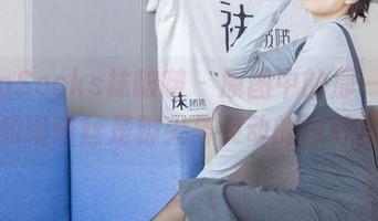 BoBoSocks袜啵啵 – 原图中的那一瞬，稚予的咖啡丝是脚尖与灵动的微妙碰撞？