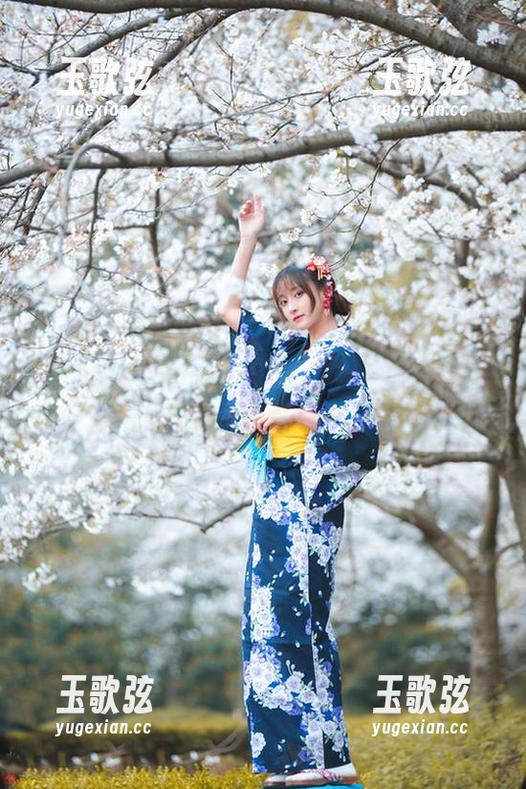 喜多川海梦，Luisa_零纱的图包就像海浪，总是翻滚不止。