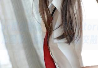 MFStar模范学院 – 果儿Victoria的裸足图集：优雅与随意的交融