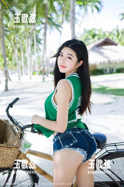 MiStar魅妍社 - 黄歆苑夏日狂欢：无圣光的美图，惹火不惹人！