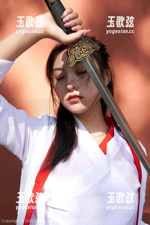 MiiTao蜜桃社 - E杯奶茶的黑色爆发：原图给我千种壁纸选择的苦恼！