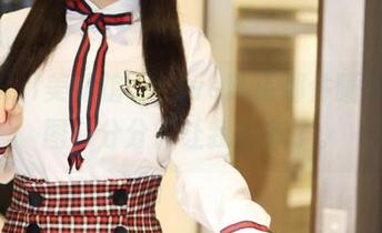 MyGirl美媛馆 – Love陆瓷那件睡衣的原图，分分钟让我想多了。