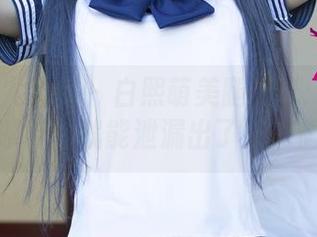 UGirls尤果网 – 白熙萌美腿壁纸：办公时一个眼神，就能泄漏出了太多情绪！