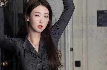 Xiuren秀人网 – mini米妮与姐姐的另类合集，完全突破壁纸的传统定义，想想都觉得新鲜！