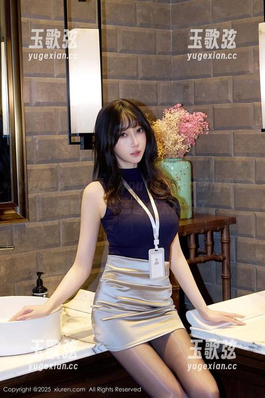 Xiuren秀人网-youOvOyou Xiuren秀人网 - youOvOyou新出粉色写真集,高清画质太扎眼了