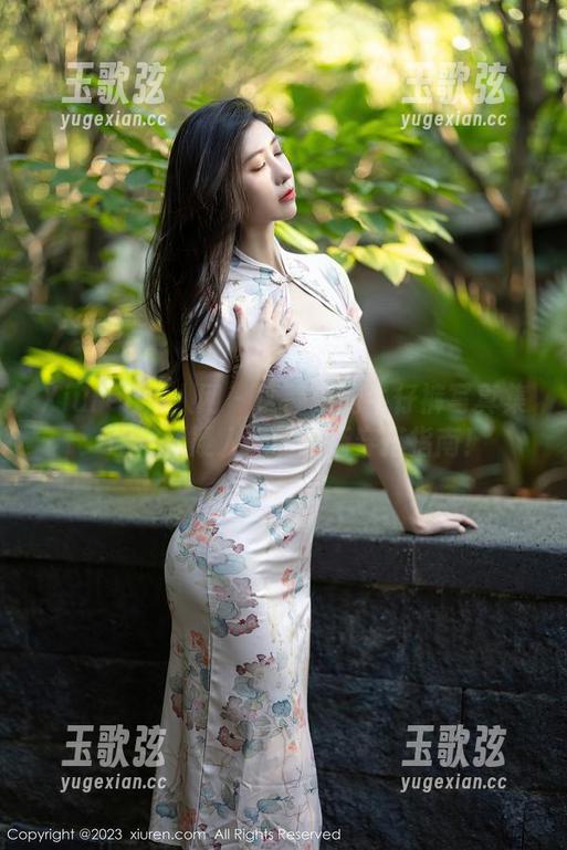 Xiuren秀人网-区静瑶 Xiuren秀人网 - 区静瑶的牛仔裤写真集:让你怀疑人生的最新穿搭指南!