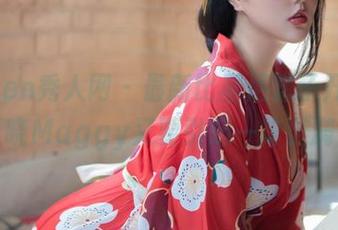 Xiuren秀人网 – 最新比基尼箱子开箱，夏晓Maggy又要引起一阵涟漪了