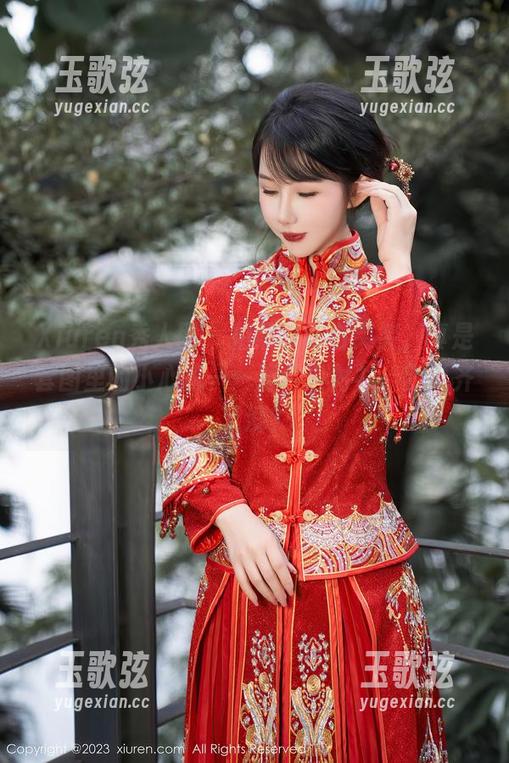 Xiuren秀人网 - 拍照时的白笑笑，真是套图里的小心机——那件白衬衫，我说齐了没？