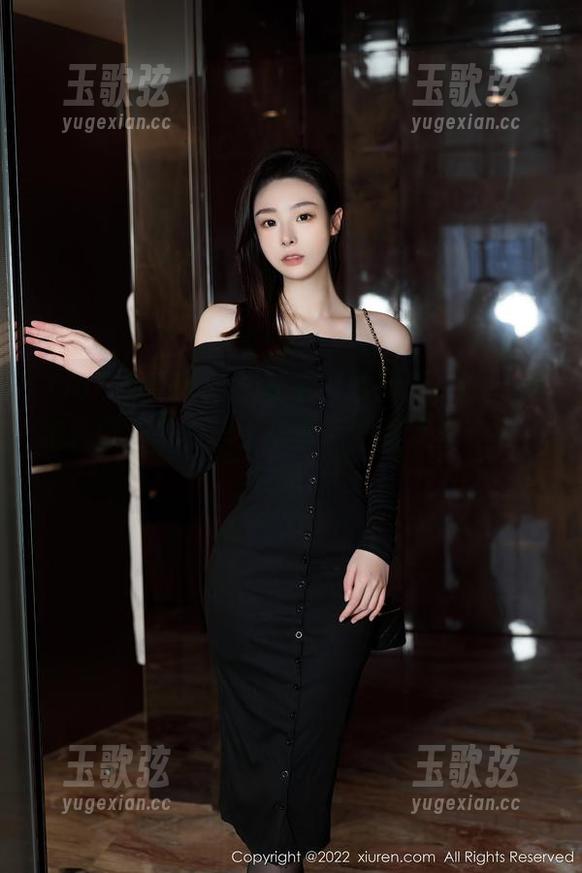 Xiuren秀人网 - 莫名其妙的爱，谁能拒绝轩轩王子的护士写真呢？图库里等你下载哦。