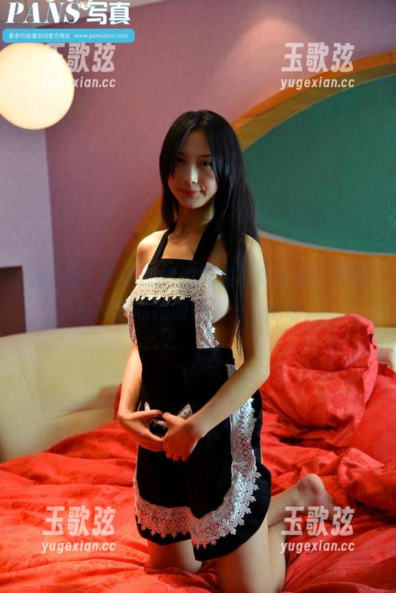pans-折折 pans - 折折和她的礼服写真分享,突然有种想私藏的感觉……哈哈。