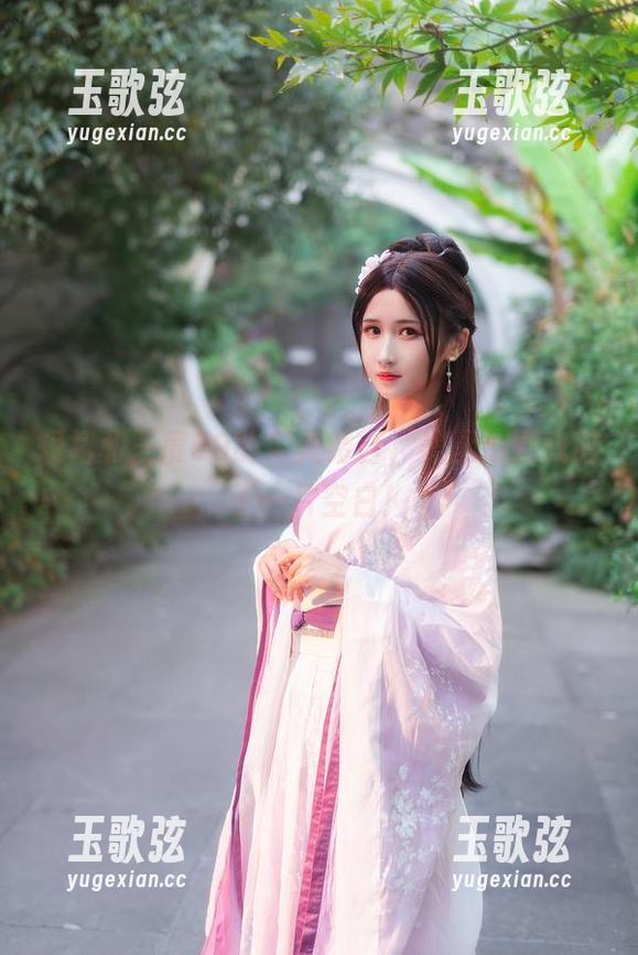 三度69 短裙和三度69的完美结合,美图拍到我脑子一片空白!