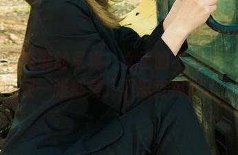 丽柜 – 璐璐的写真，女王的不可一世，随便一张都是“不忍直视”。