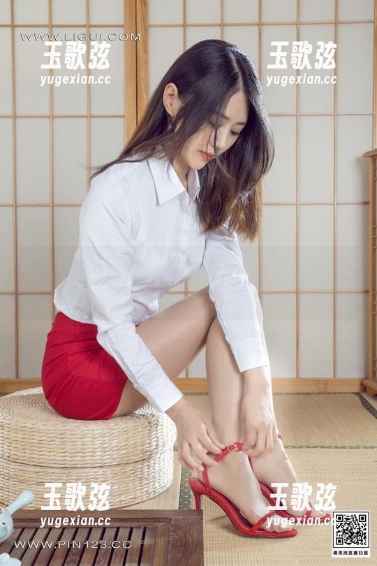 丽柜ligui - 办公室的她，头脑与貌美并存，快来瞧瞧LiNa的高清美图。
