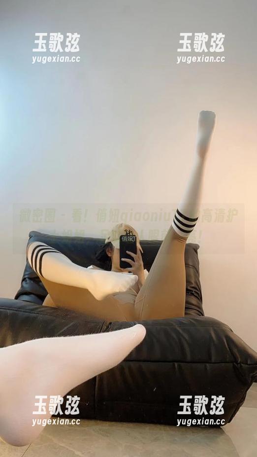 微密圈 - 看！俏妞qiaoniuTT的高清护士姐姐，足以让人眼前一亮！