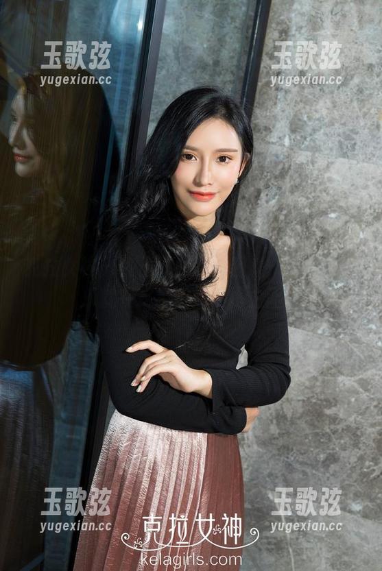 克拉女神 - 佟玉儿的网袜图集，忧伤和快乐就在这细密的网格之间。