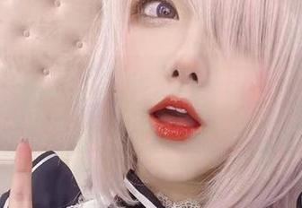 啾小妍的金发芭比图包，日常用图一键下载，懒人必备！