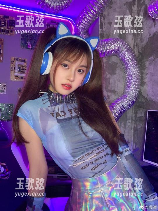 嘎潼 嘎潼的体操服—图库里的秀才,你不想一睹风采吗?