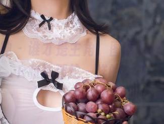 头条女神 – 谁才是主角，图库里的JennyR和她那蛇一样的花儿