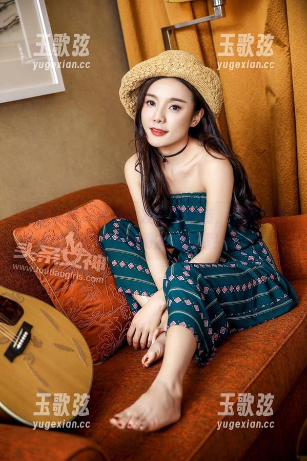 头条女神 - 琳琳女友套图来袭，下载之后可记得在朋友圈炫耀！