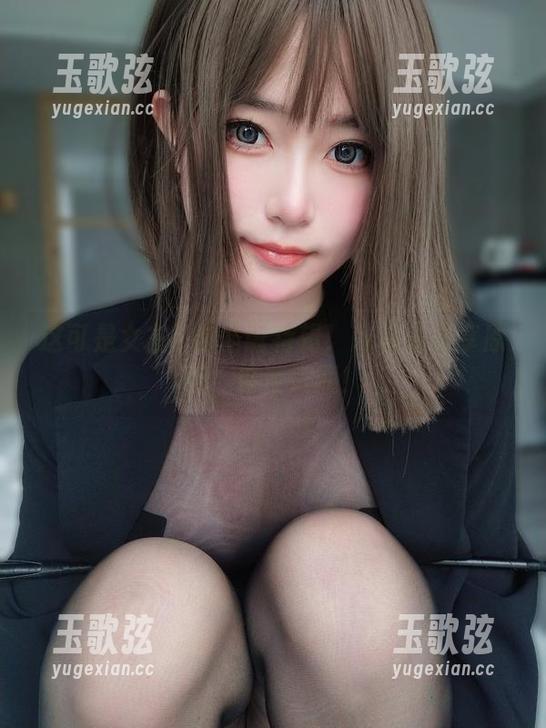 女主K 这可是女主K的圣诞特辑!赶紧来分享原图,保准震撼!