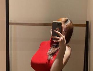 微密圈 – 奶宝妹纸内衣合集，真不敢相信这设定居然能火