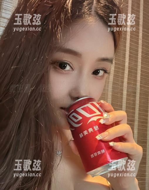 微密圈 - 奶雯连体衣资源：有趣但不算惊艳的选择。