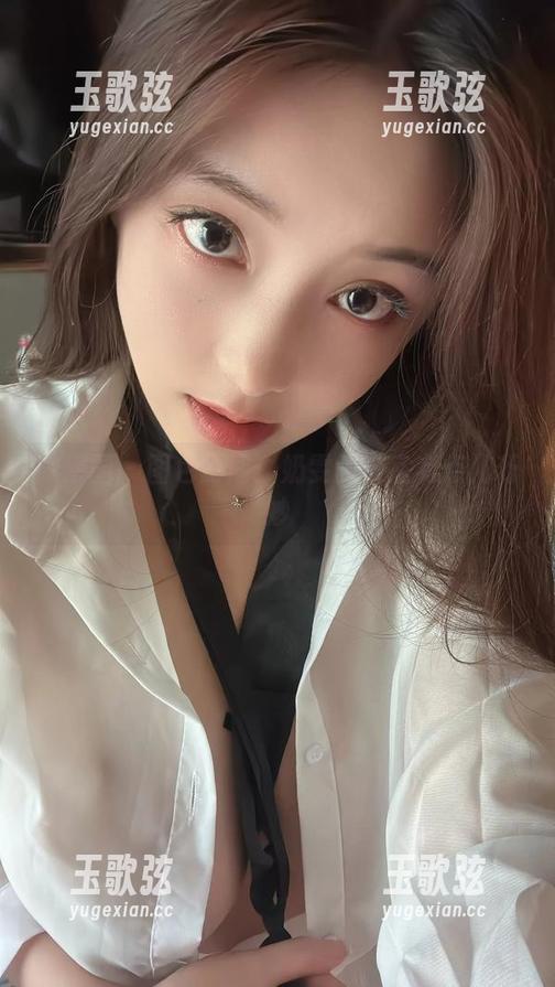 微密圈 - 图包时间：奶雯的教室有点儿巧妙