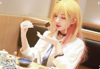当睡衣不只是睡衣，妍子坚不可摧把它升华成了好看的壁纸，谁跟我抢啊？