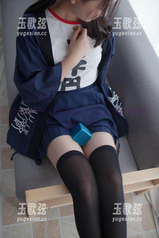 少女秩序 - 天台风光，最新小鱼图库里的随意捕捞