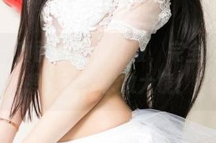 尤果网 – 琳丽的这件礼服，完全是我的理想资源，求放大镜！