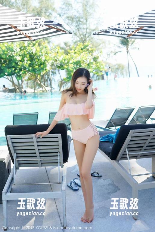 尤蜜荟-小海臀Rena 尤蜜荟 - 短裙搭小海臀Rena,私房写真画风突变魔力全开。