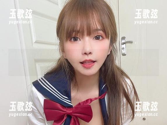 微密圈 - 张思允随意展现女王气质，看看这套图吧，怎么看怎么好。