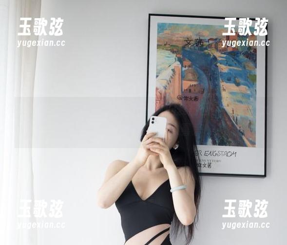 微密圈 - 每张图片都是穿条纹的夏日回忆，张鑫baby的水手服定制惹人喜爱！