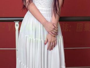 推女郎 – Yu佳妮的毛衣魔法：图集中的体温捉弄游戏