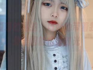 恋上梨瑾瑾的私拍，巧妙地带着我们回到幼稚园的懵懂时光