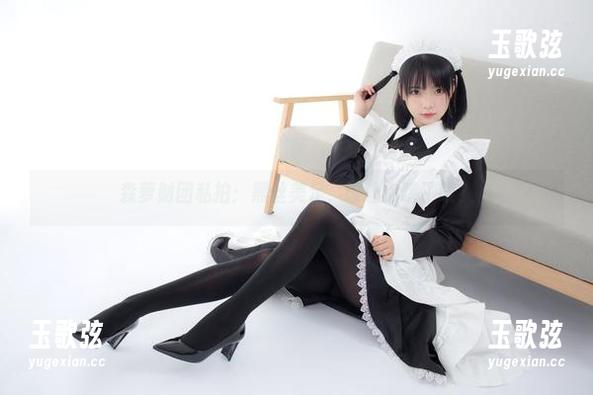 森萝财团私拍：黑丝美足，谁让你瞎了眼？