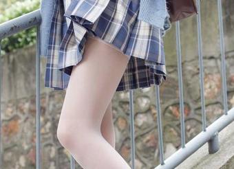 水手服+丝足，我都快心乱如麻了，森萝财团你太诱惑了吧！