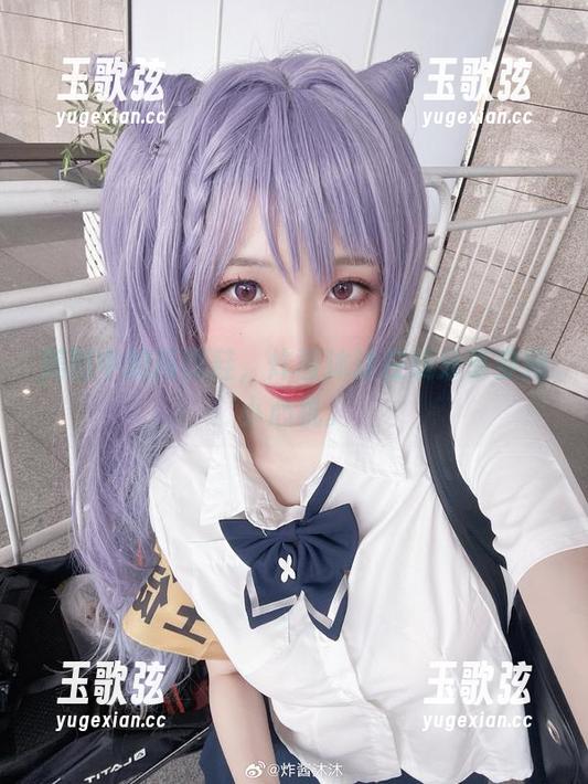 美图中的高跟鞋，炸酱沐沐在线分享穿搭小心机。