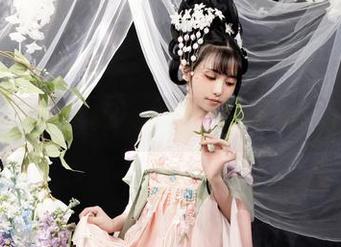 喜欢牛仔裤的爆机少女喵小吉，cos资源分享大作战
