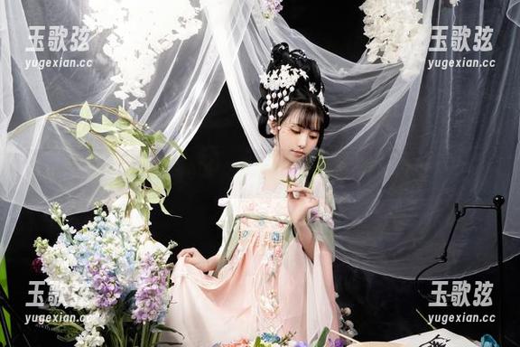 喜欢牛仔裤的爆机少女喵小吉，cos资源分享大作战