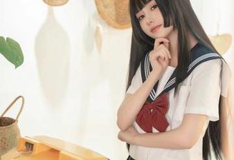 爆机少女喵小吉的校园风：网盘里只有她的校服写真，别走错！