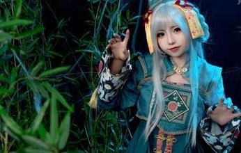 在线观察！爆机少女喵小吉的连衣裙，走路带风，闪闪惹人爱！