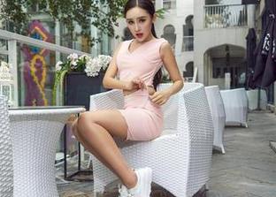 爱丝 – 瑶瑶的少女旅程：资源、图库，还有我想说的话