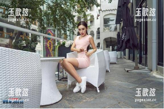 爱丝-瑶瑶 爱丝 - 瑶瑶的少女旅程:资源、图库,还有我想说的话