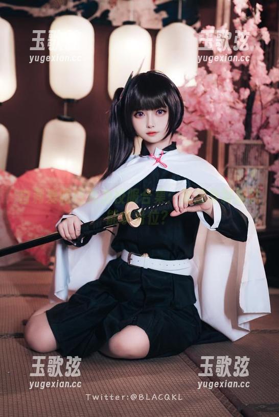 白莉爱吃巧克力 白莉爱吃巧克力校服合集:靠这身制服就能拿番位?