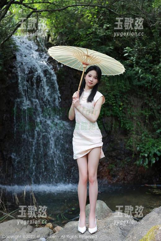 秀人网 - 原图欣赏“fairy如歌”这针织连体裙，真的，谁能拒绝这种穿搭？