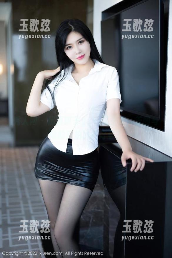 秀人网 - 优琪琪子yuki又来了，美图与她的自拍比还好看？