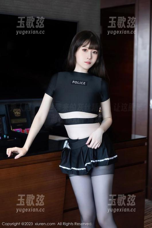 秀人网 - 利世带来的灰丝精选：让这股涟漪在你心中荡漾