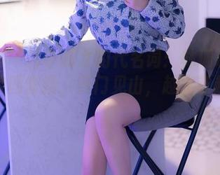 秀人网 – 自学成才的代名词：林珊珊的无圣光校园套图，开门见山，越文艺越可爱！