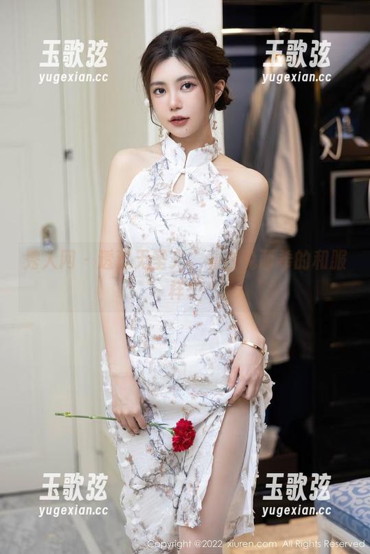 秀人网 - 透过无圣光，看白兔西希的和服样子